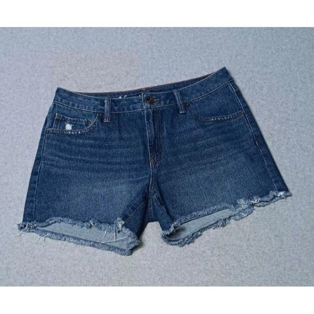Natural Reflections Relaxed Fit Cut Off Denim Jean Shorts Womens 10 Blue Raw Hem